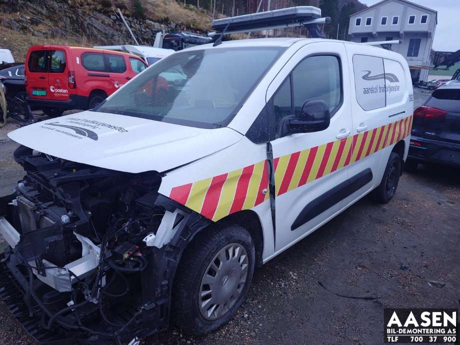 Opel Combo E 2019-->> , Motorkode: YH01, Girkassekode: 