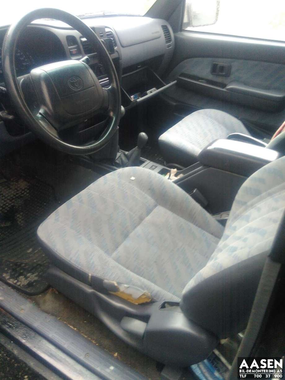 Toyota Hilux 1998-2001 , Motorkode: 2L-T, Girkassekode: 