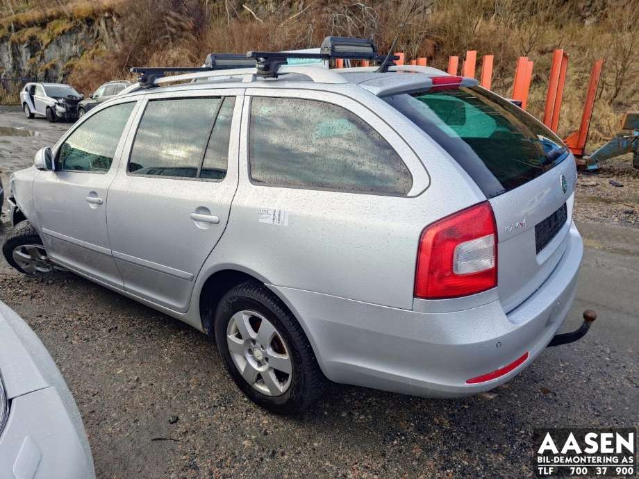 Škoda Octavia 2009-2013 (Type II, Fase 2) , Motorkode: BLS, Girkassekode: KXV