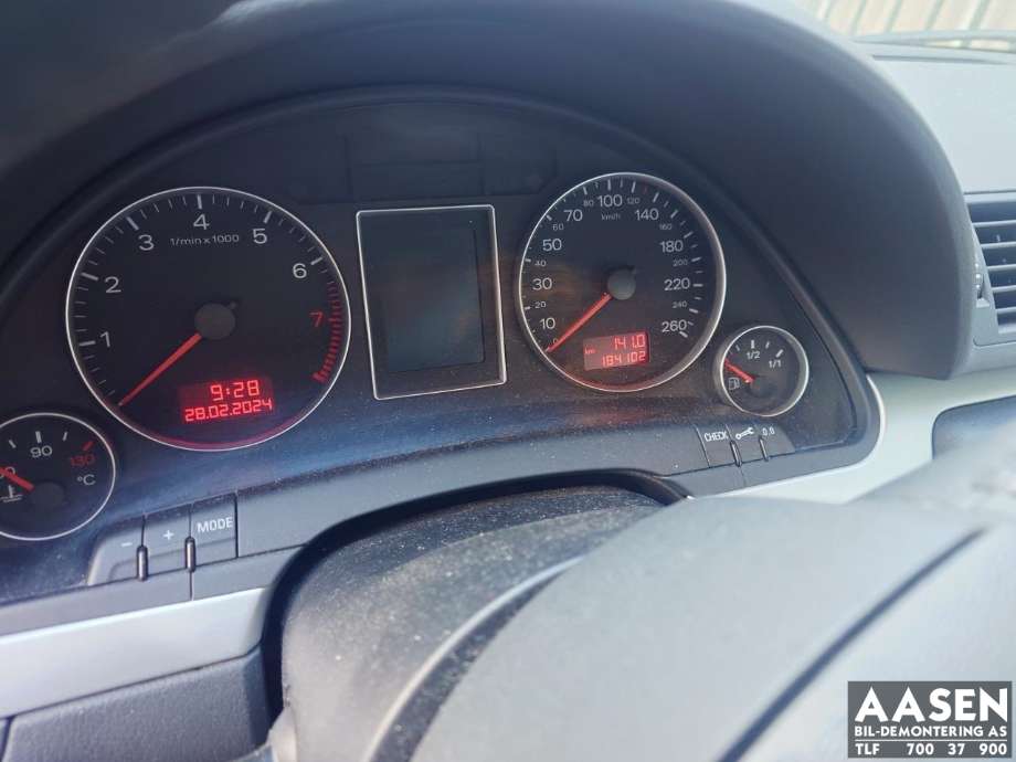 Audi A4 2004-2008 (Type III) (B7) (B7), Motorkode: ALZ, Girkassekode: HFC