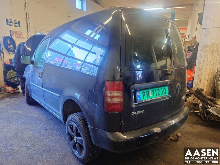 VW Caddy 2010-2015 (Type III, Fase 2) , Motorkode: CFHF, Girkassekode: NFQ