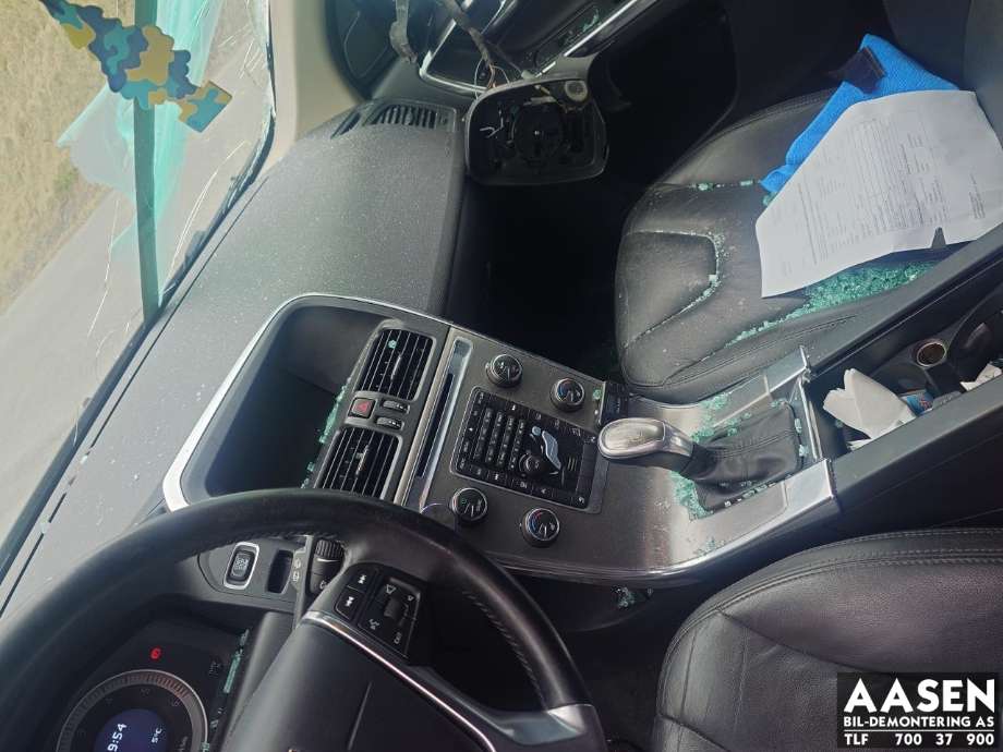 Volvo XC60 2008-2013 (Type I, Fase 1) , Motorkode: D5244T17, Girkassekode: 1283165