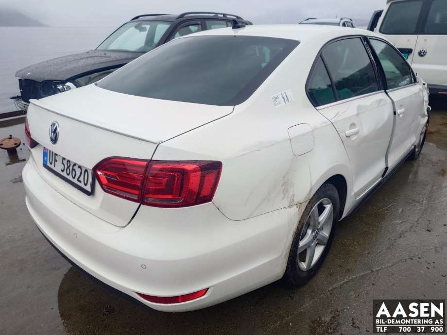 VW Jetta 2011-->> , Motorkode: CRJ, Girkassekode: PMY