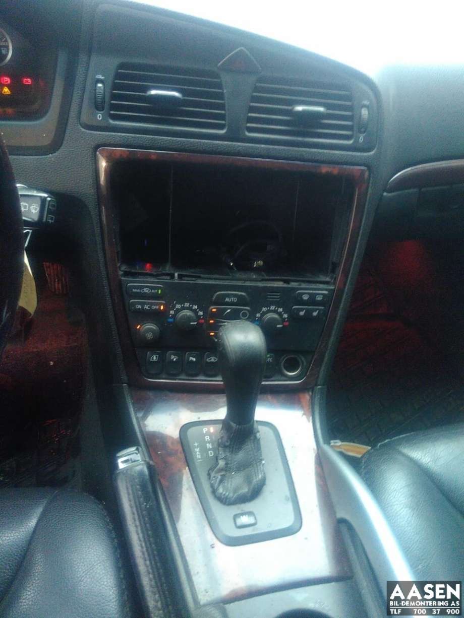 Volvo XC70 2005-2007 (Type I, Fase 2) , Motorkode: D5244T(4), Girkassekode: 