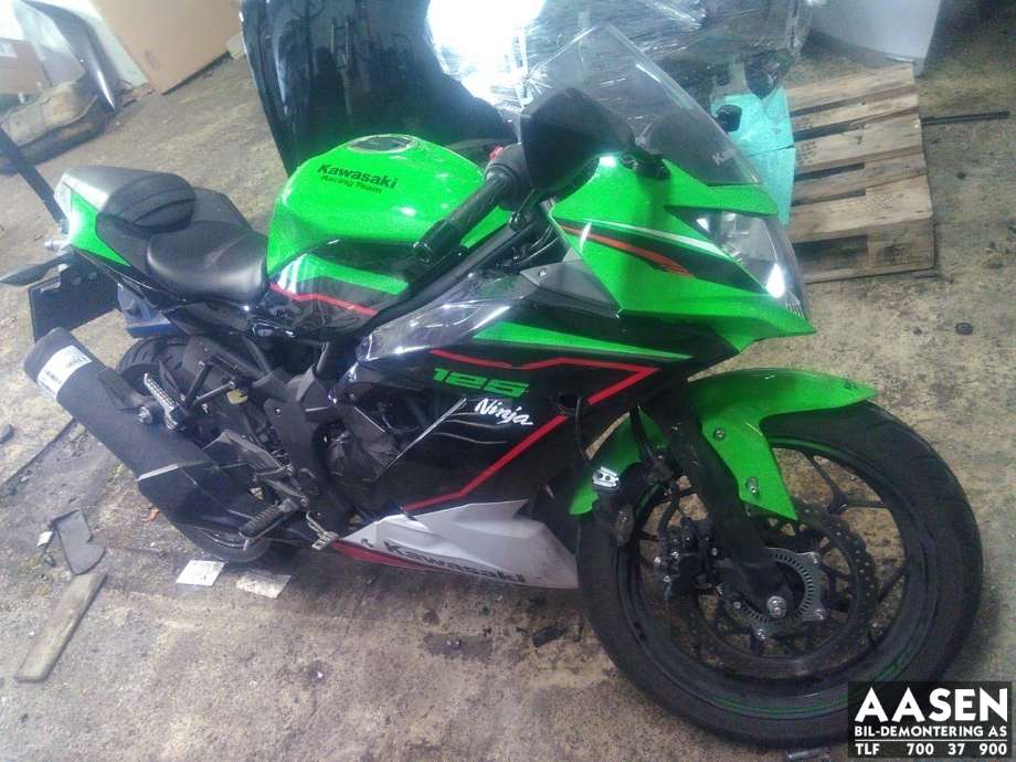 MC Kawasaki Ninja 125 2019-->> , Motorkode: BX125AE, Girkassekode: 