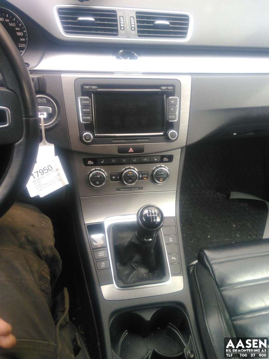 VW Passat 2011-2015 (B7) (B7), Motorkode: CFFB, Girkassekode: NFU