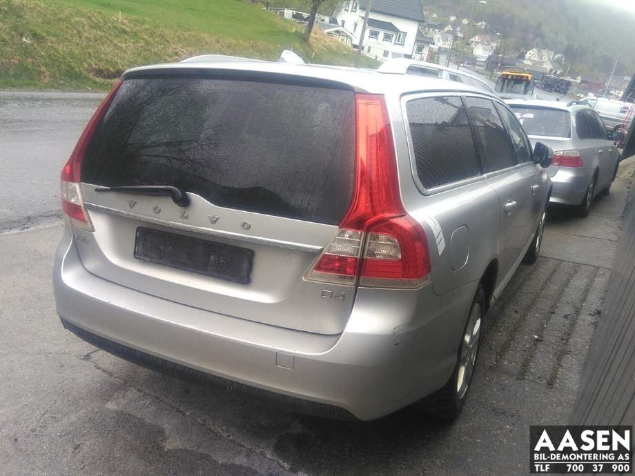 Volvo V70 2014-2016 (Type III, Fase 2) , Motorkode: D5204T3, Girkassekode: 1285179