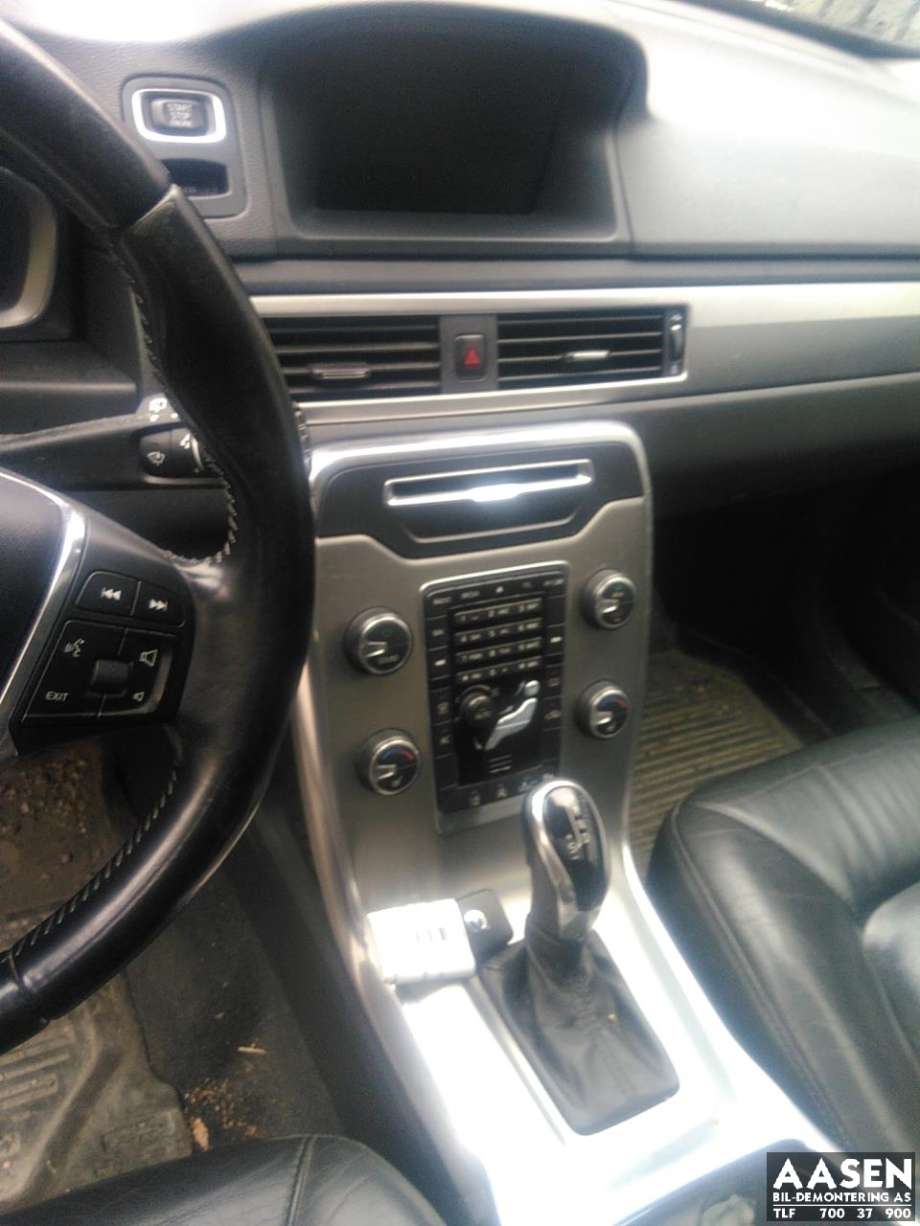 Volvo V70 2014-2016 (Type III, Fase 2) , Motorkode: D5204T3, Girkassekode: 1285179