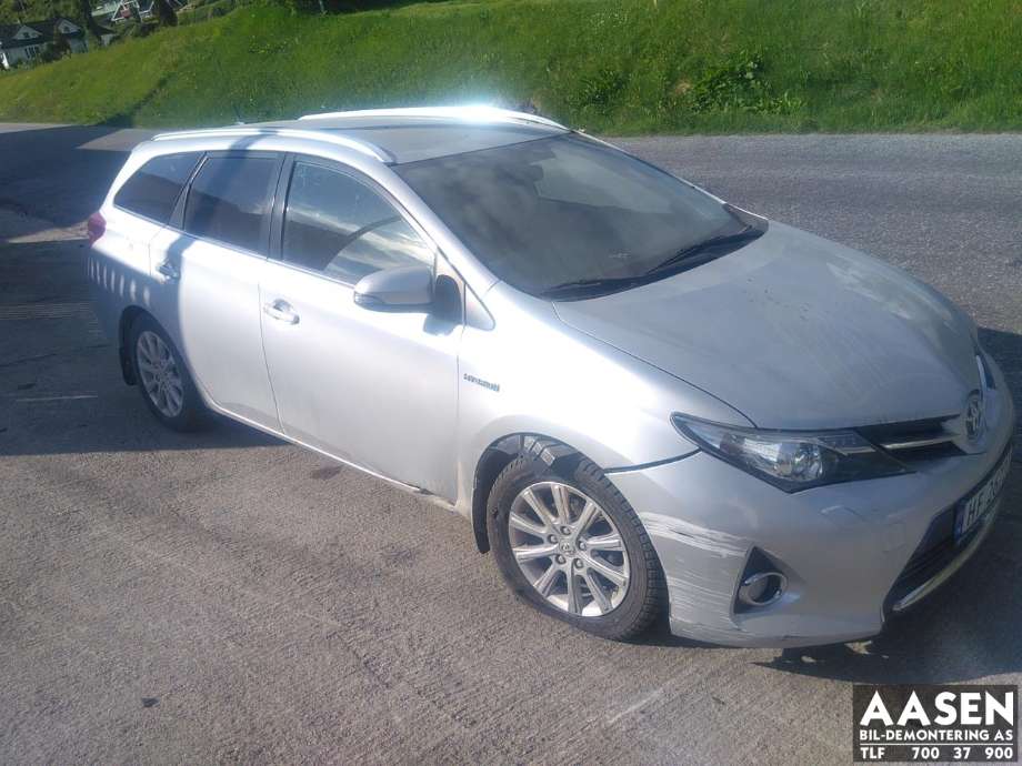 Toyota Auris 2013-2015 (Type II, Fase 1) , Motorkode: 2ZR-FXE, Girkassekode: 