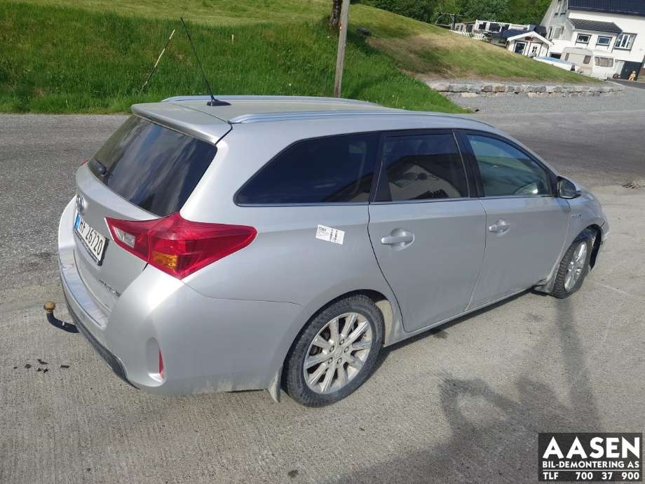 Toyota Auris 2013-2015 (Type II, Fase 1) , Motorkode: 2ZR-FXE, Girkassekode: 