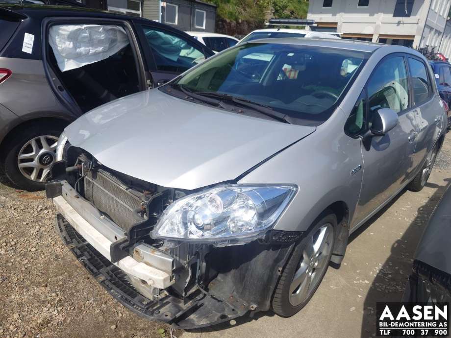 Toyota Auris 2010-2012 (Type I, Fase 2) , Motorkode: 2ZR-FXE, Girkassekode: 
