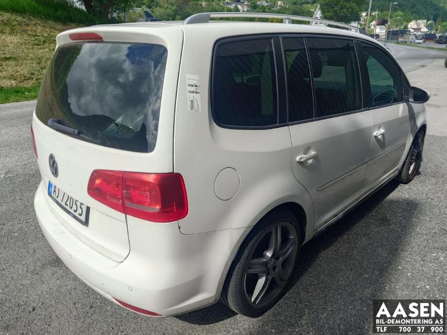 VW Touran 2010-2015 (Type I, Fase 3) , Motorkode: CFJA, Girkassekode: MSU