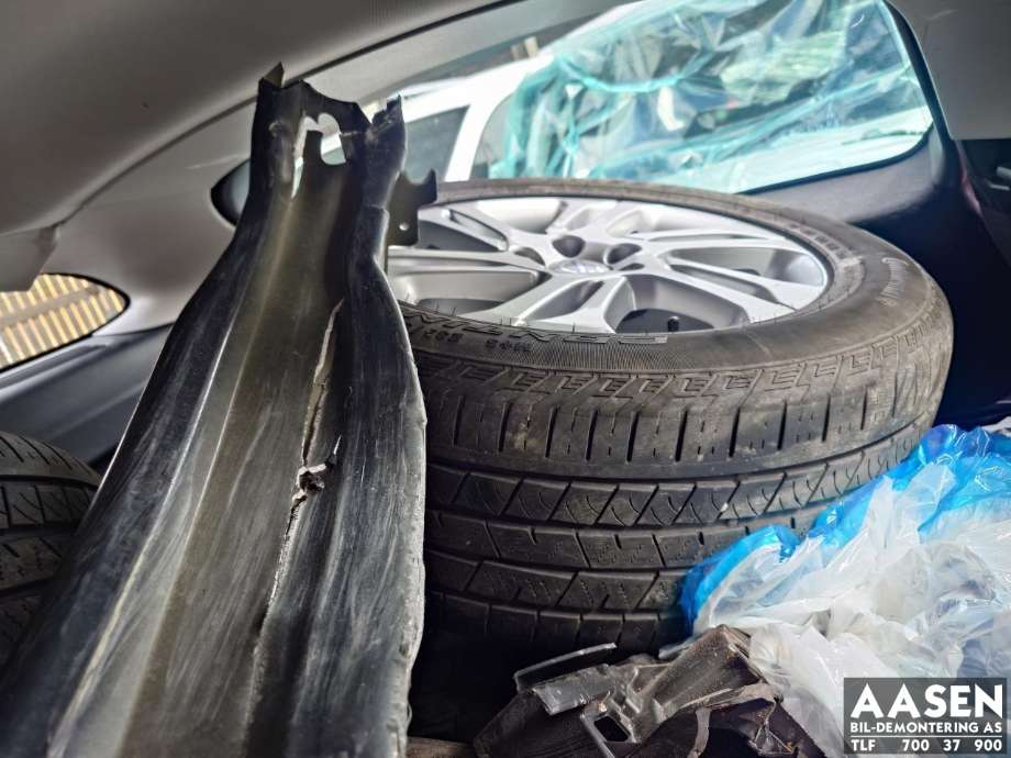 Volvo V60/V60 CC 2013-2018 (Type I, Fase 2) , Motorkode: D4204T4, Girkassekode: 1285056
