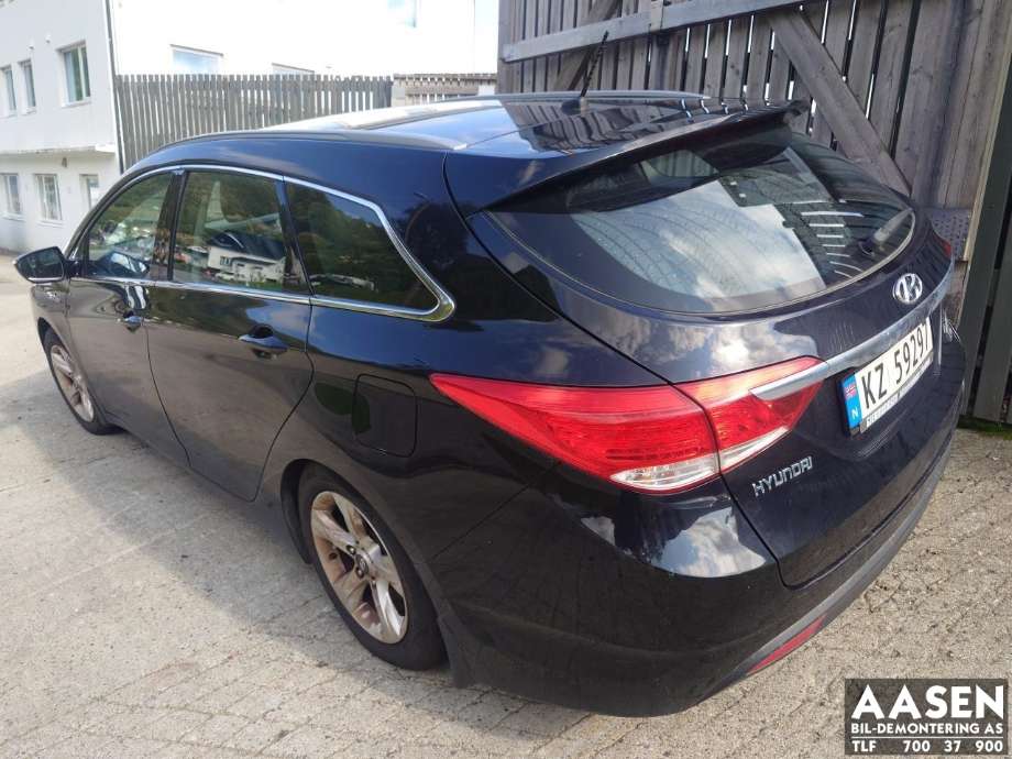 Hyundai i40 2012-2017 , Motorkode: D4FD, Girkassekode: 