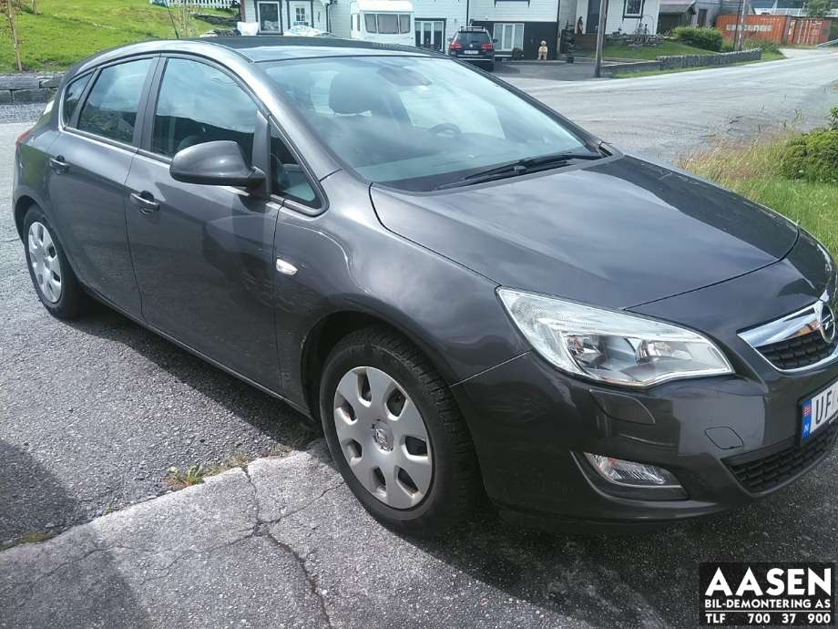 Opel Astra J 2010-2015 , Motorkode: A14XER, Girkassekode: M26