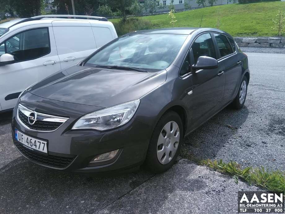 Opel Astra J 2010-2015 , Motorkode: A14XER, Girkassekode: M26