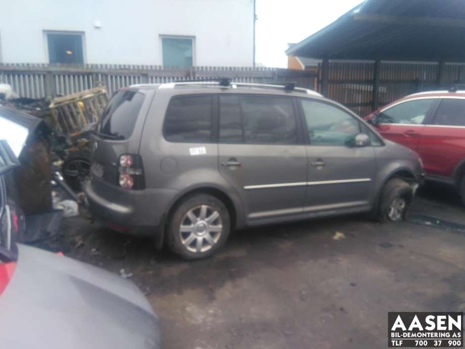 VW Touran 2007-2010 (Type I, Fase 2) , Motorkode: BLS, Girkassekode: JYK
