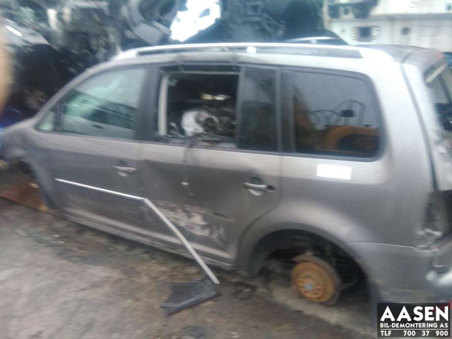 VW Touran 2007-2010 (Type I, Fase 2) , Motorkode: BLS, Girkassekode: JYK
