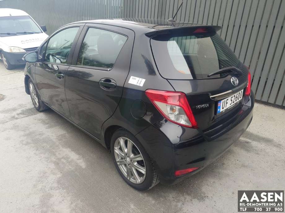 Toyota Yaris 2012-2014 (Type III, Fase 1) , Motorkode: 1NR-FE, Girkassekode: 