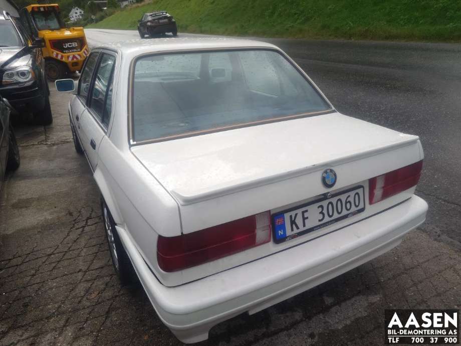 BMW 3-Serie 1983-1993 (E30) (E30), Motorkode: M20-B20, Girkassekode: 