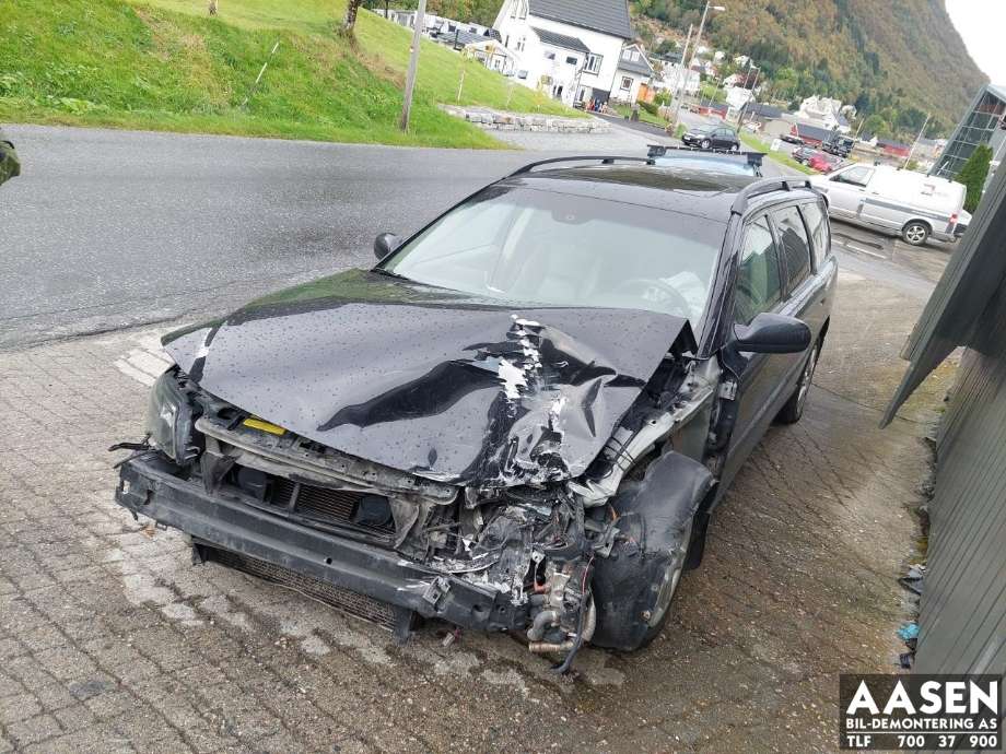 Volvo V70 2000-2004 (Type II, Fase 1) , Motorkode: D5244T, Girkassekode: 8675147