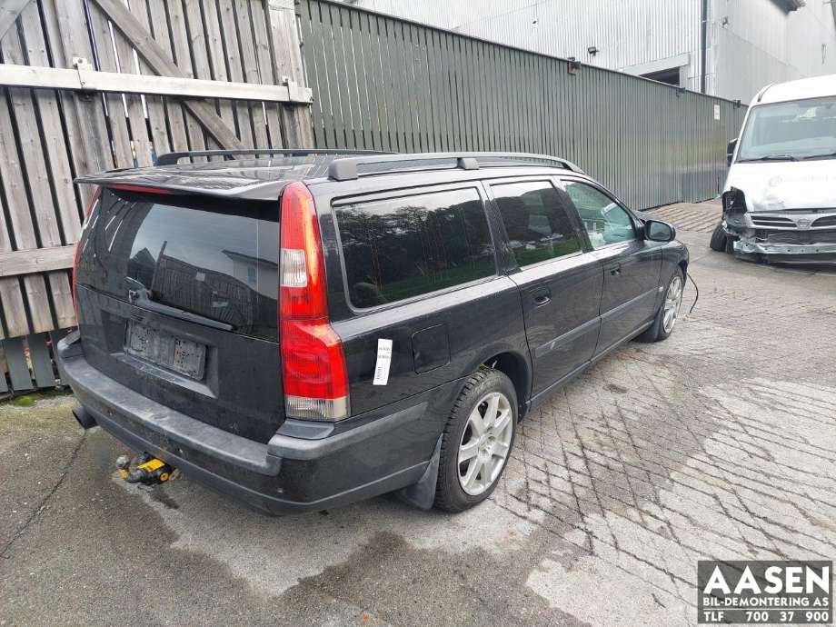Volvo V70 2000-2004 (Type II, Fase 1) , Motorkode: D5244T, Girkassekode: 8675147