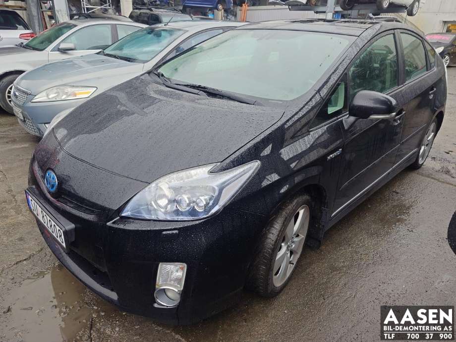 Toyota Prius 2009-2016 (Type III) (COMBI) (COMBI), Motorkode: 2ZR-FXE, Girkassekode: 