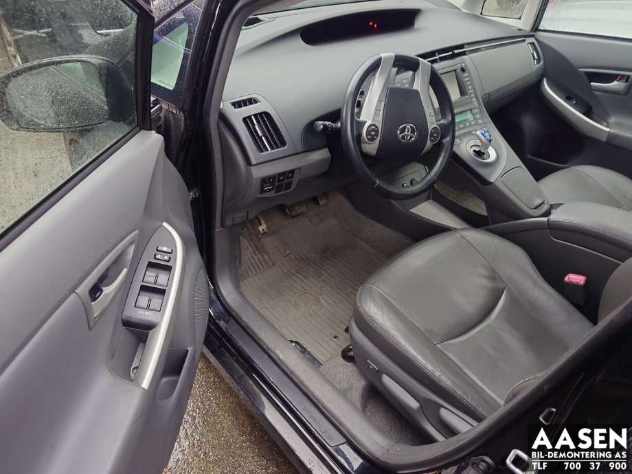 Toyota Prius 2009-2016 (Type III) (COMBI) (COMBI), Motorkode: 2ZR-FXE, Girkassekode: 