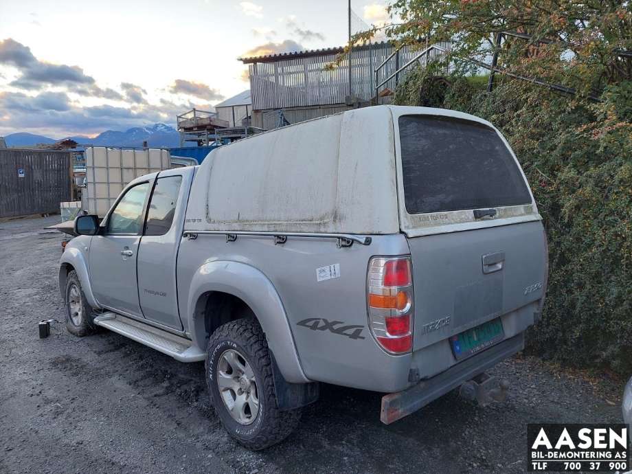 Mazda BT-50 2007-2013 , Motorkode: WLAA-02-300A, Girkassekode: 