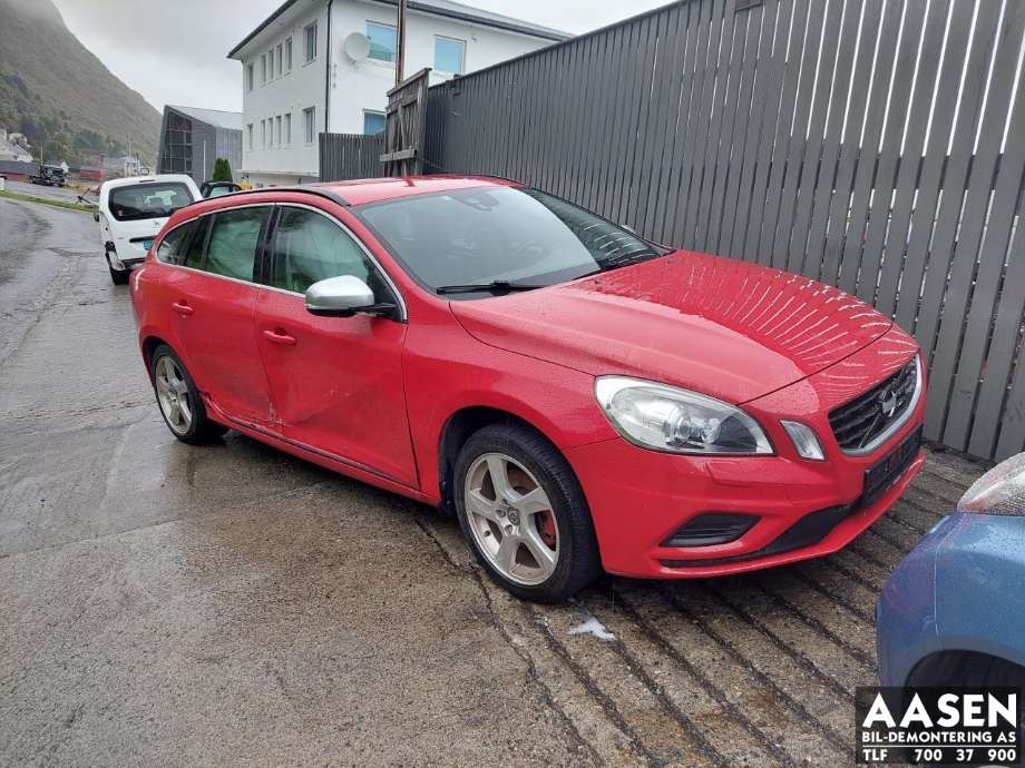 Volvo V60, 2010-2013 (Type I, Fase 1)  delebil , Motorkode: D4162T