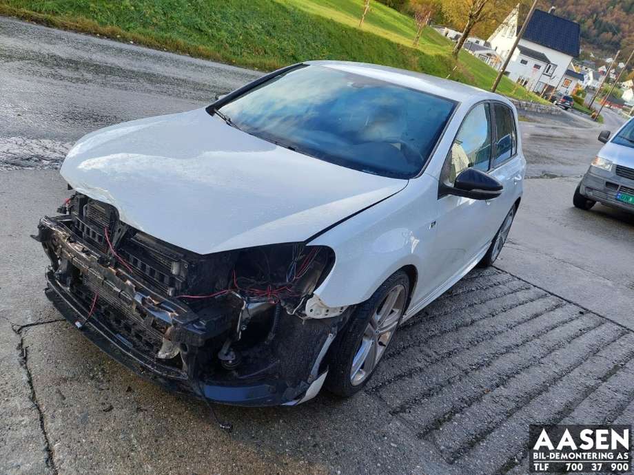 VW Golf VI 2008-2012 , Motorkode: CFFB, Girkassekode: LHD