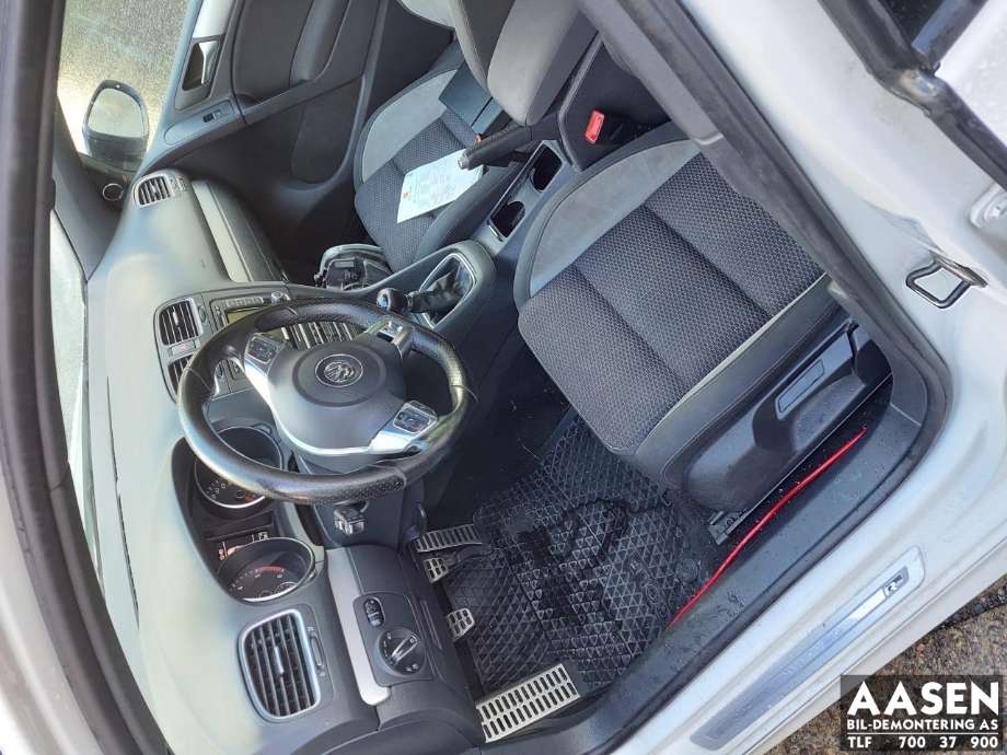 VW Golf VI 2008-2012 , Motorkode: CFFB, Girkassekode: LHD
