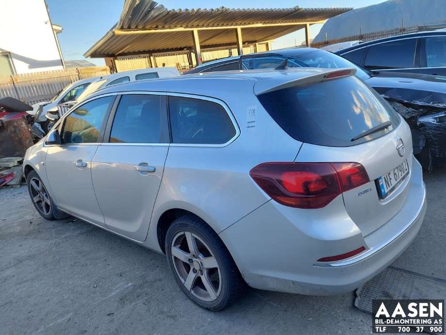 Opel Astra J 2010-2015 , Motorkode: A17DTE, Girkassekode: 