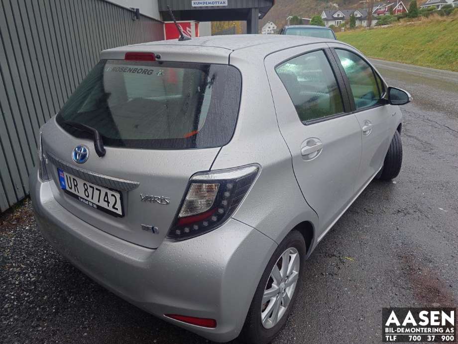 Toyota Yaris 2012-2014 (Type III, Fase 1) , Motorkode: 1NZ-FXE, Girkassekode: 