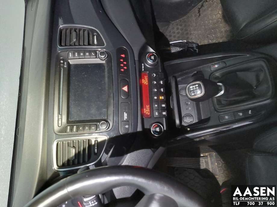 Kia Carens 2013-2018 Type III , Motorkode: D4FD-5IL, Girkassekode: 