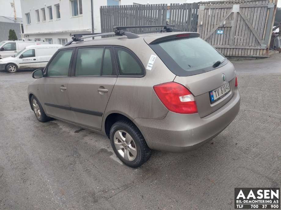 Škoda Fabia 2010-2014 (Type II, Fase 2) , Motorkode: CGPA, Girkassekode: LNR