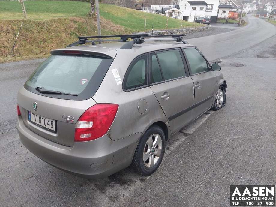Škoda Fabia 2010-2014 (Type II, Fase 2) , Motorkode: CGPA, Girkassekode: LNR