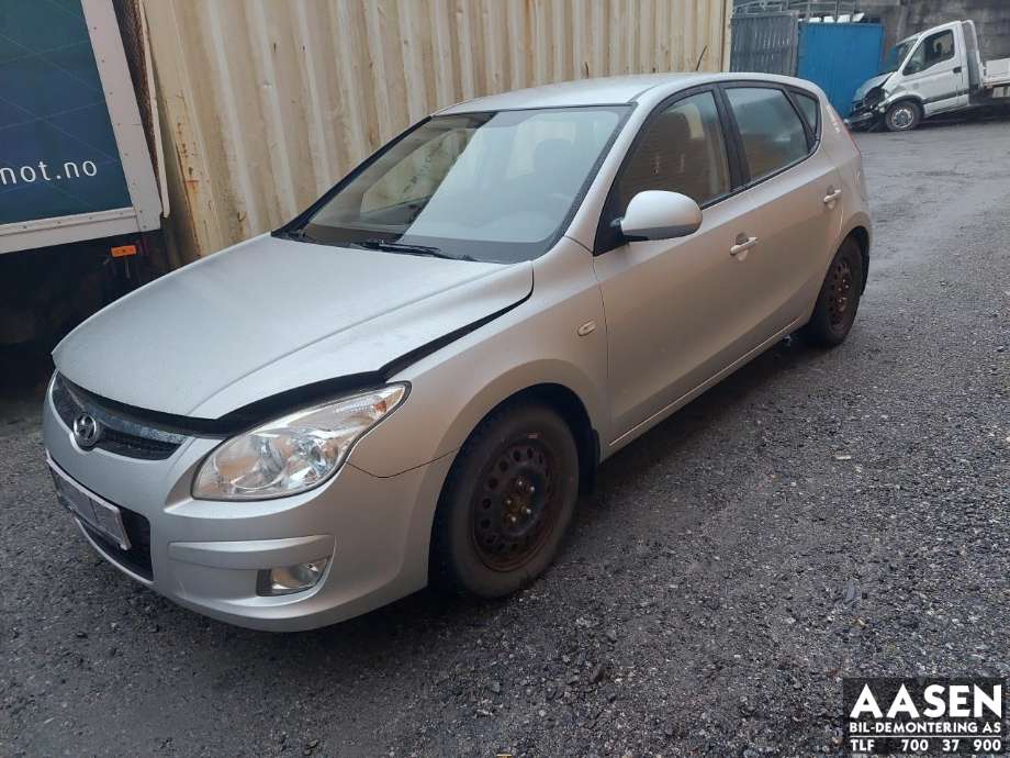 Hyundai i30 2007-2012 (Type I) , Motorkode: G4FC-GL, Girkassekode: 