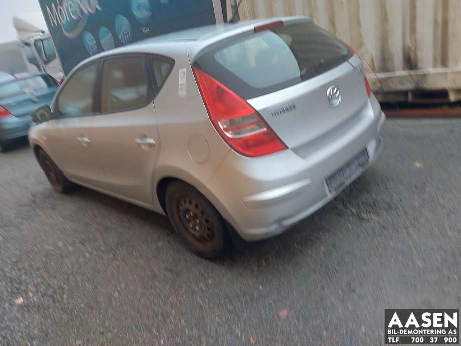 Hyundai i30 2007-2012 (Type I) , Motorkode: G4FC-GL, Girkassekode: 
