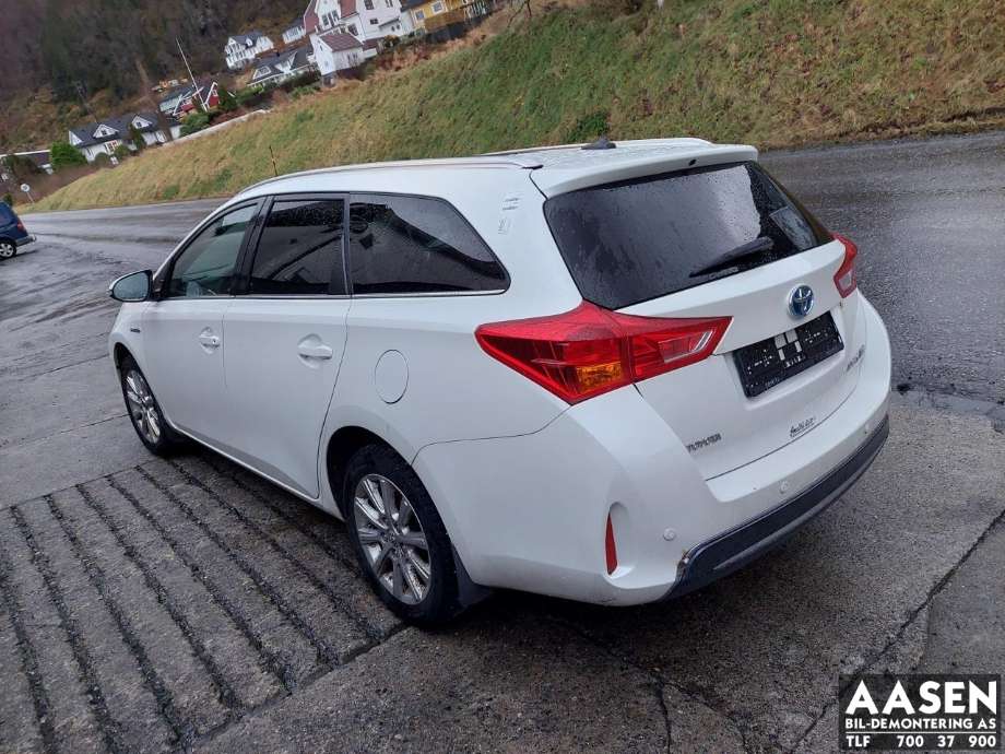Toyota Auris 2013-2015 (Type II, Fase 1) , Motorkode: 2ZR-FXE, Girkassekode: 
