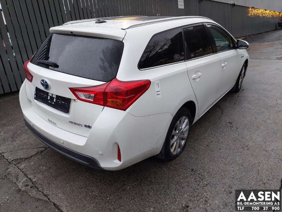Toyota Auris 2013-2015 (Type II, Fase 1) , Motorkode: 2ZR-FXE, Girkassekode: 