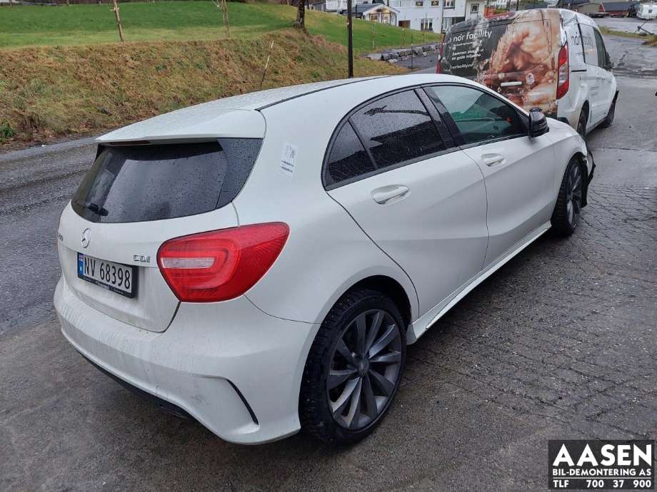 Mercedes A-Klasse 2012-2018 (W176) (W176), Motorkode: 651930, Girkassekode: 