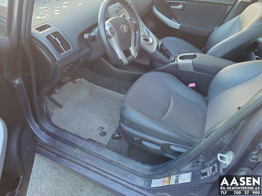 Toyota Prius 2009-2016 (Type III) (COMBI) (COMBI), Motorkode: 2ZR-FXE, Girkassekode: 