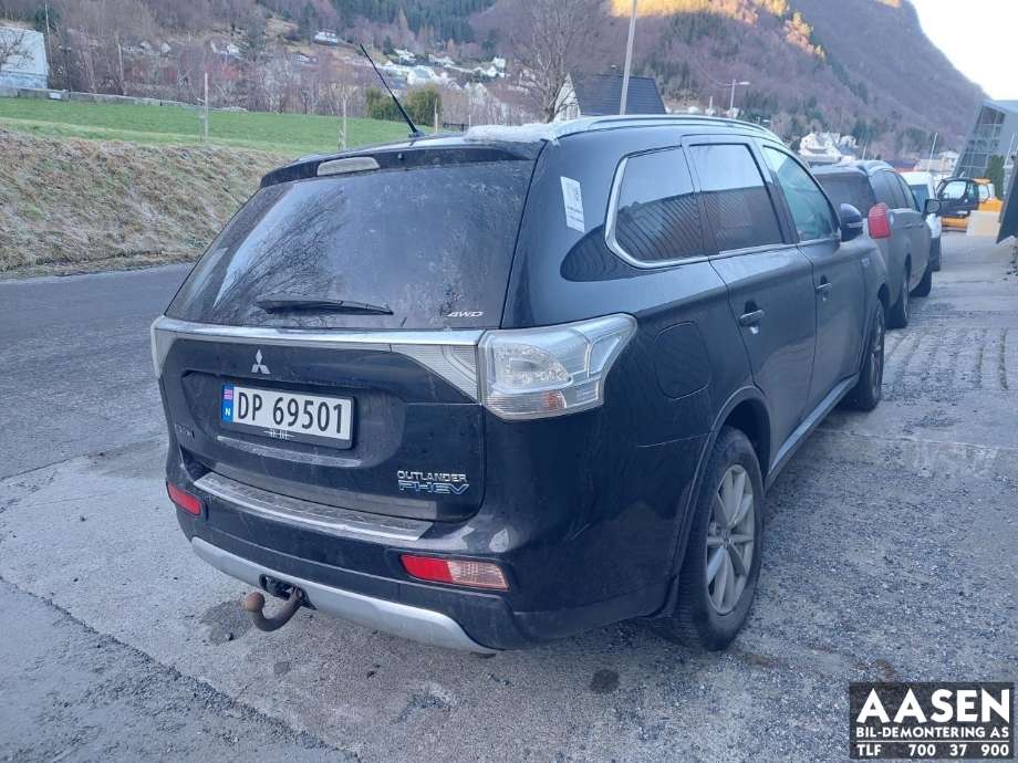 Mitsubishi Outlander 2012-2015 (Type III, Fase 1) , Motorkode: 4B11|S61, Girkassekode: 