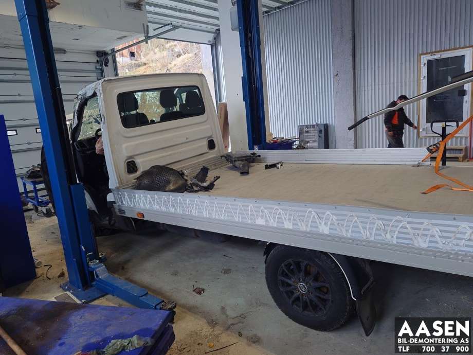 Iveco Daily 2014-->> (Type VI) , Motorkode: F1AGL411A*H, Girkassekode: 