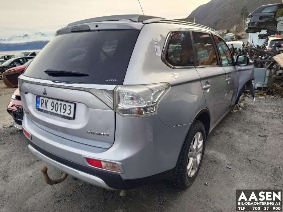 Mitsubishi Outlander 2012-2015 (Type III, Fase 1) , Motorkode: 4J11-0-32L, Girkassekode: 