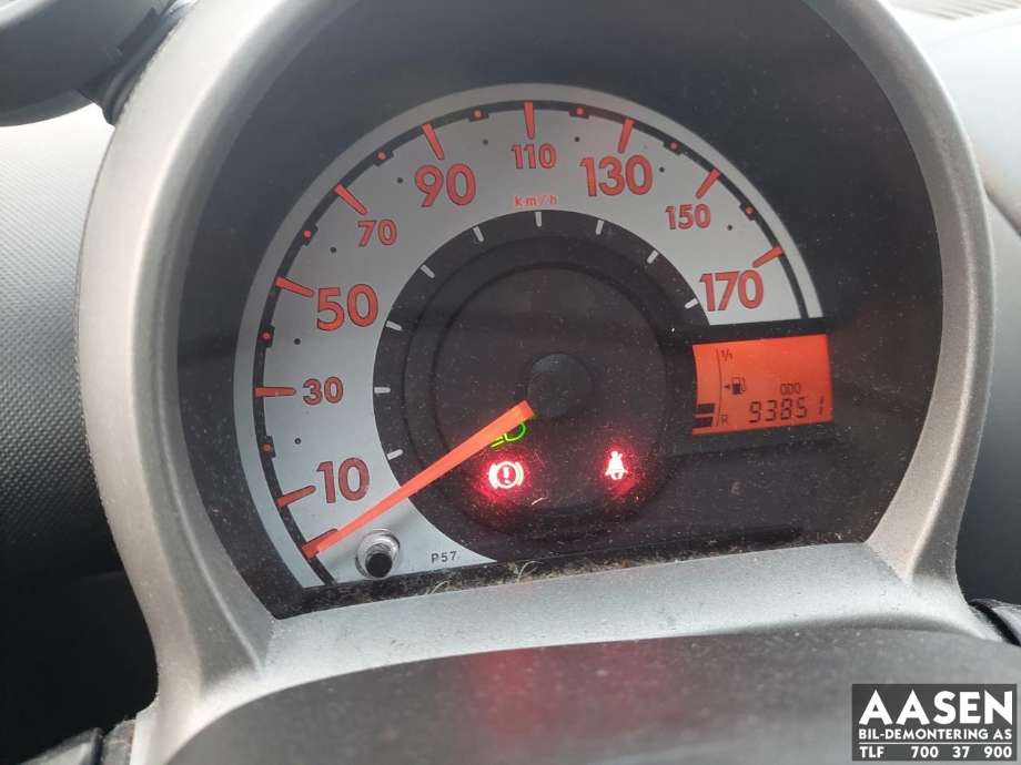Peugeot 107 2006-2014 , Motorkode: 1KR-FE, Girkassekode: 