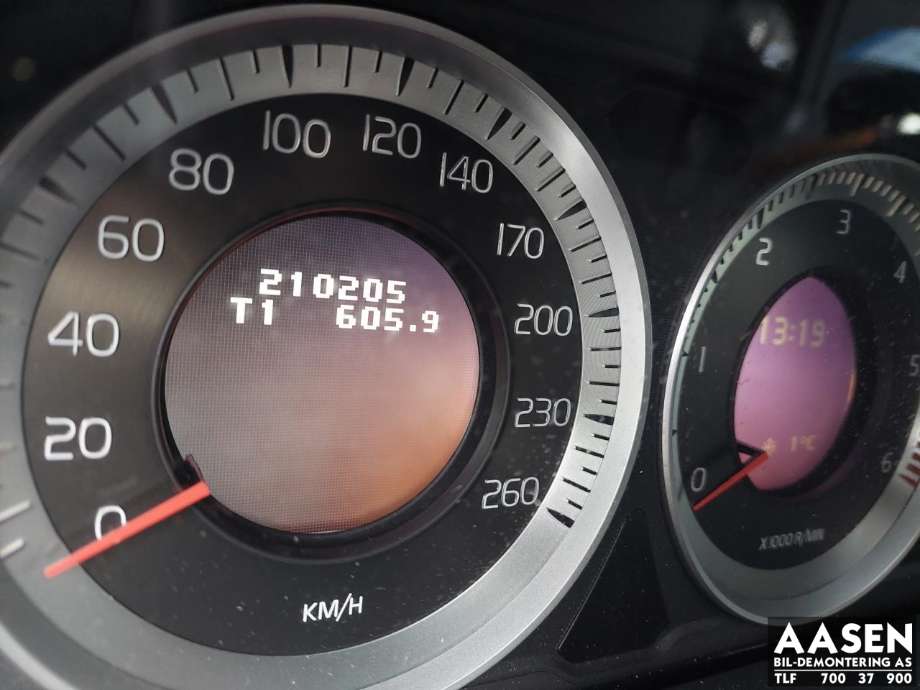 Volvo XC70 2008-2013 (Type II, Fase 1) , Motorkode: D5244T17, Girkassekode: 