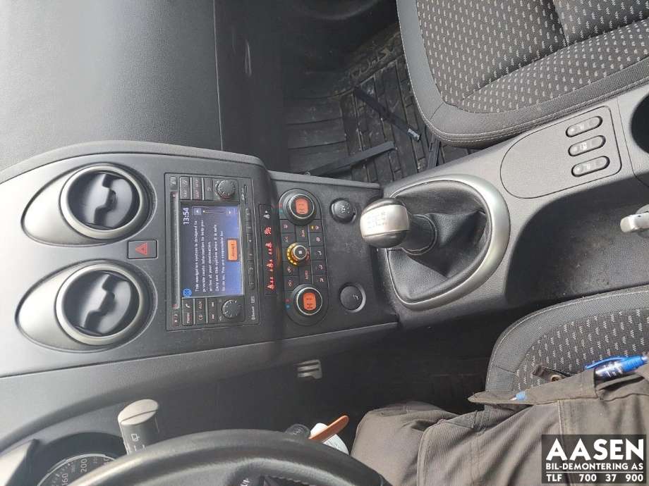 Nissan Qashqai 2007-2010 (Type I, Fase 1) , Motorkode: HR16, Girkassekode: 