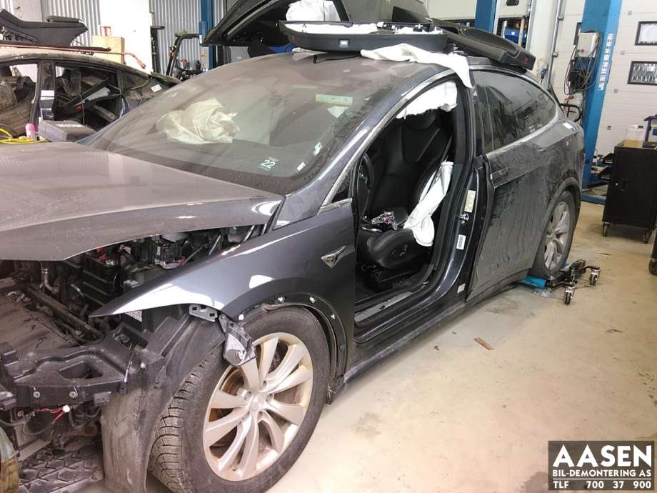 Tesla Model X 2016-->> , Motorkode: L2S|L2S, Girkassekode: 